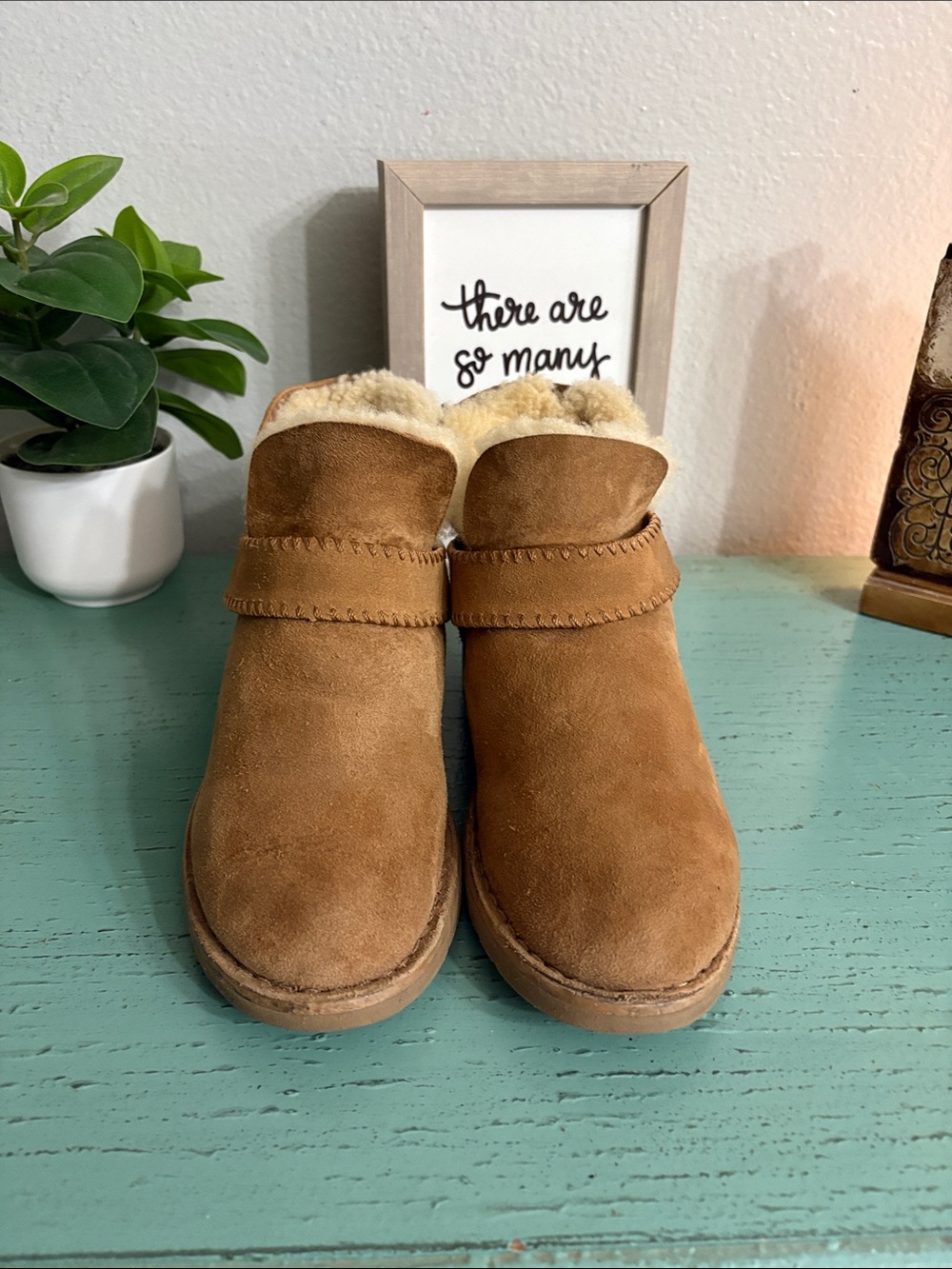 Wos Cozy Shearling-Lined Suede Slip-On Boots - Chestnut